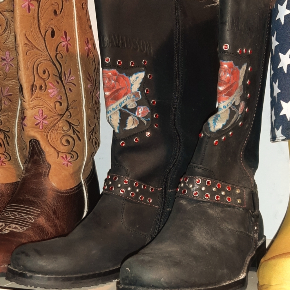 Womens Harley-Davidson boots size 8